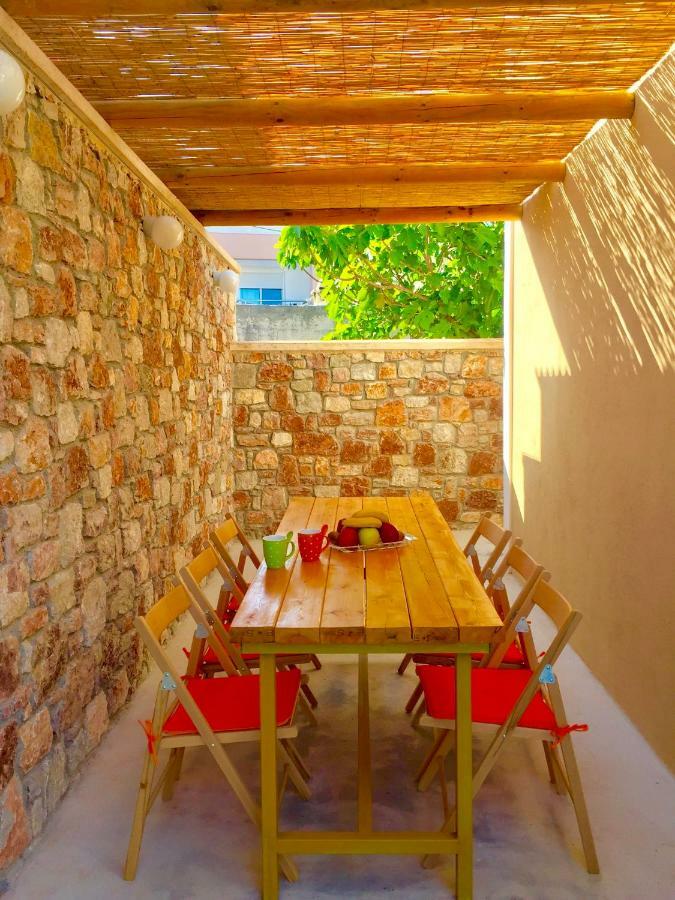 Bekos Traditional House Archangelos  Buitenkant foto